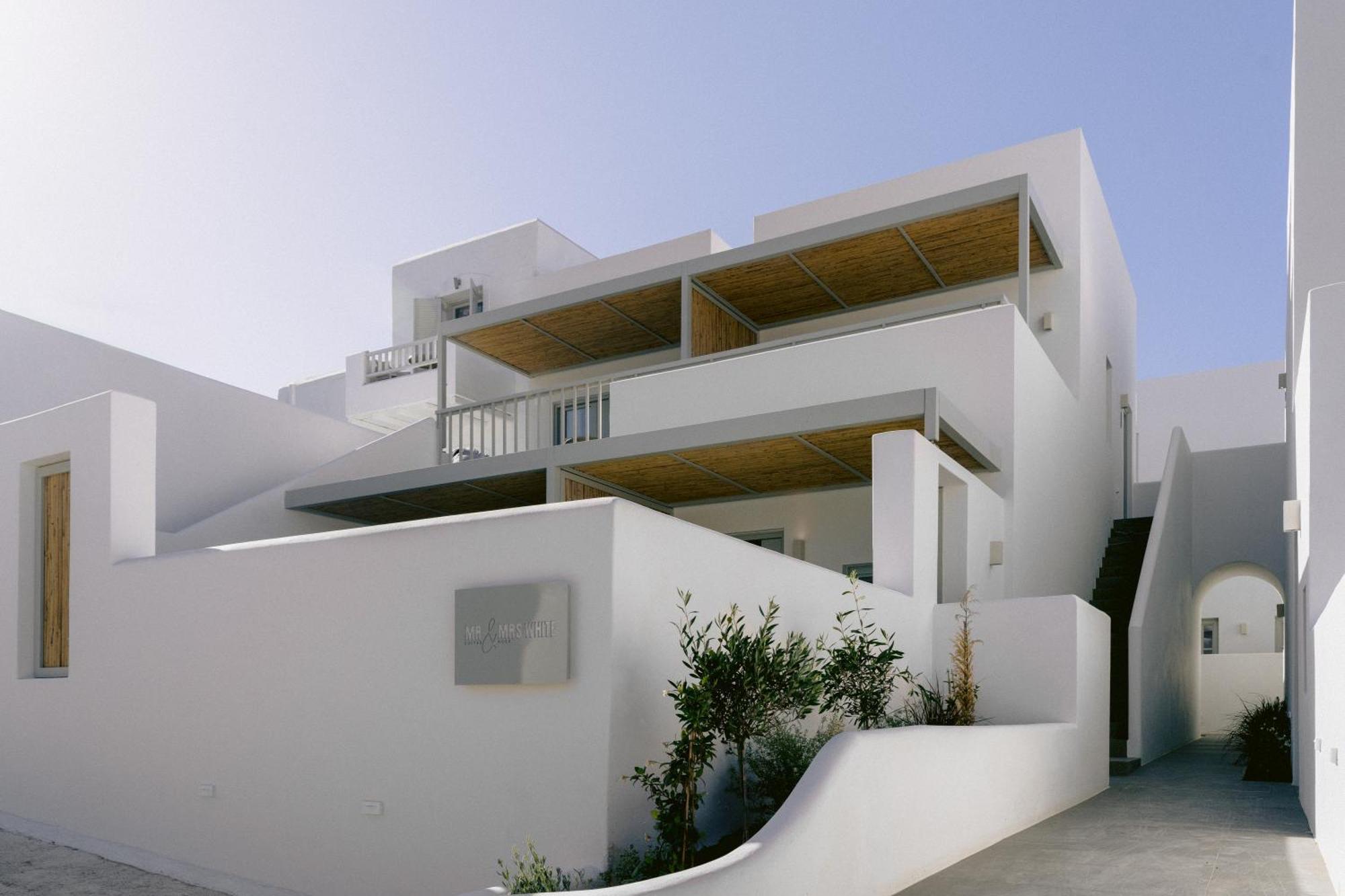 Mr & Mrs White Paros Suites & More Naousa  Exterior photo